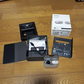 Sony WF-1000XM3 ワイヤレスイヤホン 箱と充電器