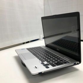 FUJITSU / ノートPC / LIFEBOOK SH90/B1 FMVS90B1B / 第7世代Core i5 / グラフィックボード Intel Corporation HD Graphics 620 32MB / 光学ドライブ DVDRAM GUD0N / メモリ 4GB【中古品】