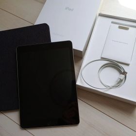 Apple iPad 第6世代 (2018) 32GB 動作確認済 他付属品あり