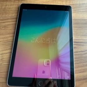 iPad 第6世代 32GB Wi-Fi シルバー 美品 初期化済み 動作良好