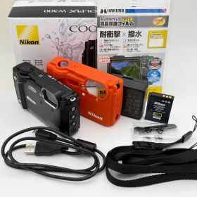 【美品】Nikon COOLPIX W300 ブラック BK オマケ付 ニコン クールピクス デジタルカメラ 防水 耐寒 防塵