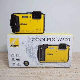Nikon COOLPIX W300 デジカメ 6860