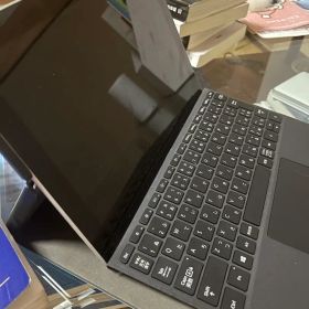SurfaceGo 初代 本体 +カバー、充電器つき