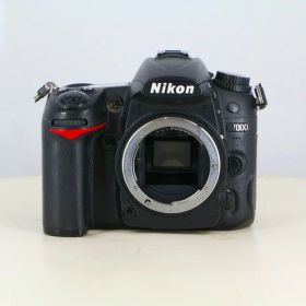 【中古】 (ニコン) Nikon D7000 ボディ【中古カメラ デジタル一眼】 ランク：C