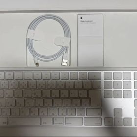 (■) Magic Keyboard with Numeric Keypad