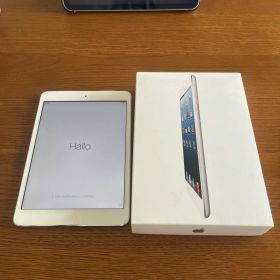 Apple iPad Mini (WIFI+CELLULAR)シルバー 本体のみ