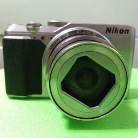 【お値下げ】ニコン Nikon COOLPIX A900 シルバー【ジャンク品】