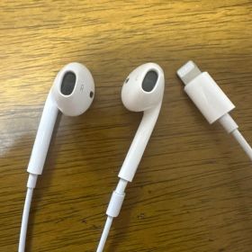 EarPods. Lightning接続 イヤフォン ホワイト