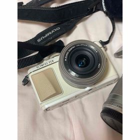 オリンパス(OLYMPUS)の【美品ダブルズームキット付属品完備】Olympus Pen epl7ダブルズーム(ミラーレス一眼)