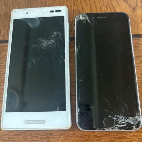 ホワイトスマートフォンとiPhone 6本体