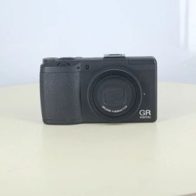 【中古】 (リコー) RICOH GR DIGITAL III【中古カメラ コンパクトデジカメ】 ランク：B