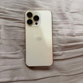 Apple iPhone 13 Pro ゴールド