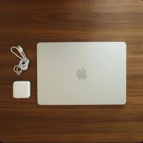 【限定値下げ】MacBook Air M2 8GB/256GB シルバー