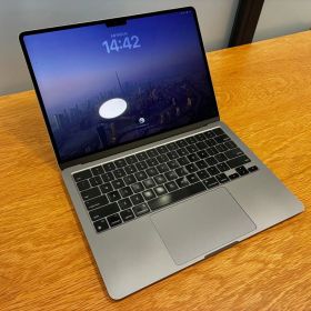 【MacBook Air M2 メモリ16GB / USキーボード】