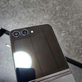 Galaxy Z Flip5 新品 42,000円 中古 22,980円 | ネット最安値の価格
