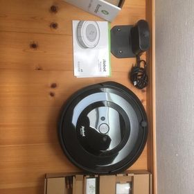 アイロボット(iRobot)のルンバ e5(掃除機)