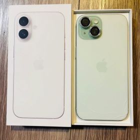✩.*˚iPhone15 グリーン128GB SIMフリー