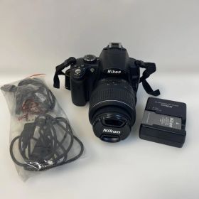 Nikon D5000 AF-S DX NIKKOR 18-55mm