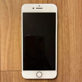 Apple iPhone 8 本体