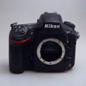 【中古】 (ニコン) Nikon D810+MB-D12【中古カメラ デジタル一眼】 ランク：B