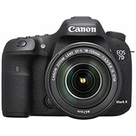 【中古】Canon デジタル一眼レフカメラ EOS 7D Mark II EF-S18-135 IS STM レンズキット EF-S18-135mm F3.5-5.6 IS STM付属 EOS7DMK2LK(デジタル一眼)