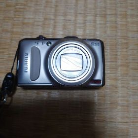 Fujifilm FinePix F550EXR 富士フィルム デジカメ