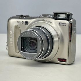 デジタルカメラ FinePix F550EXR シルバー 1600万画素 光学ズーム15倍 富士フィルム FUJIFILM 2602LT185