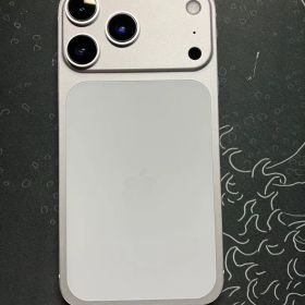 iPhone17pro 128GBカスタムデザイン（iPhone XR）