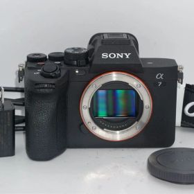 α7 IV 中古 179,900円 | ネット最安値の価格比較 プライスランク