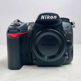 WW1419 Nikon D7000 ボディ ショット数3,213枚
