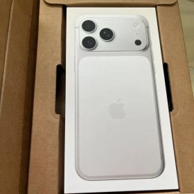 新品未開封 Apple iPhone 17 PRO MAXシルバー 256GB
