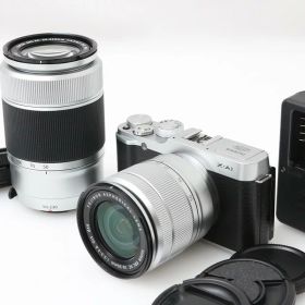 【中古】【並品】富士フイルム FUJIFILM X-A1 ダブルズームレンズキット [シルバー] CA01-M6660-3V2A 富士フイルム FUJIFILM Xマウント ミラーレス APS-C