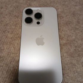Apple iPhone 15 Pro 128GB ホワイトチタニウム 本体