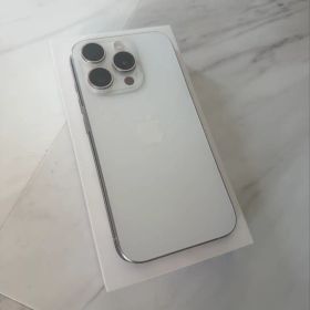 早い者勝ち‼️iPhone 15 Pro 256GB ホワイト 箱・ケーブル付
