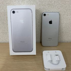 ＃【初期化通電動作確認済】Apple iPhone7 シルバー ホワイト 128GB 箱付き【スマホ、パソコン1】【5】