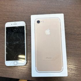 Apple iPhone 7 本体 ゴールド 32GB