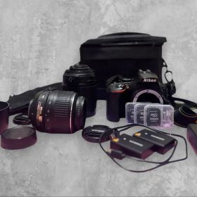 Nikon D5600 本体 レンズキット バッグ付き