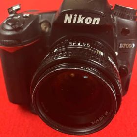 驚愕 これが新品同様！ Ｄ7000 Ｓ数8100回 純正単集点 50mm1.4付
