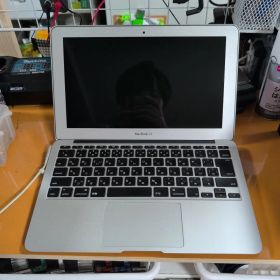 中古 Apple MacBook Air (11-inch, Mid 2011)