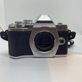 【全額返金保証】【最速発送】OLYMPUS デジタル一眼 OM-D E-M10 Mark III ボディ M.ZUIKO DIGITAL ED 14-42mm F3.5-5.6 美品 動作確認済