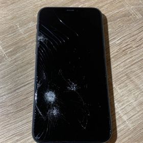 0699 iPhone 11 Pro 256GB ミッドナイトグリーン 【ネ】