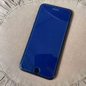 Apple iPhone8 本体 ブラック