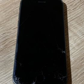 0816 iPhone SE 第2世代 64GB ブラック ジャンク品 【ネ】