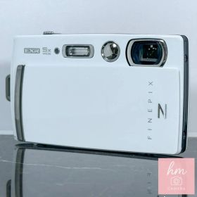 ◯【美品】FUJIFILM FinePix Z1000EXR ホワイト 1600万画素 光学5倍ズーム 広角28mm Wi-Fi スライド式 タッチパネル フルHD コンパクトデジタルカメラ 富士フイルム ファインピックス