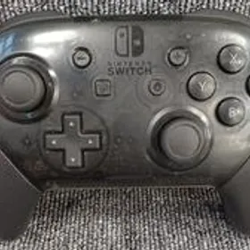 Nintendo Switch proコントローラー 本体 新品¥2,450 中古¥2,900