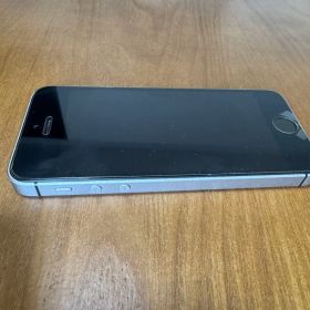 Apple iPhone SE 第1世代 本体 シルバー 32GB
