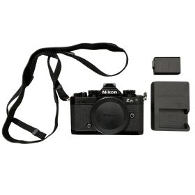 ■Nikon Z fc ボディ ブラック ミラーレス一眼 APS-C Zマウント バッテリー要交換 充電不可2556499,2556499