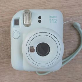 instax mini 12 ミントグリーン 本体