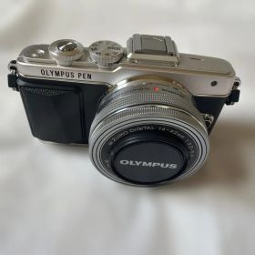 Olympus PEN Lite E-PL7 ダブルズームレンズセット