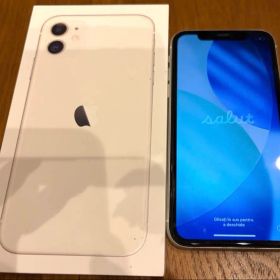 iPhone11 256GB ホワイト SIMロックフリー